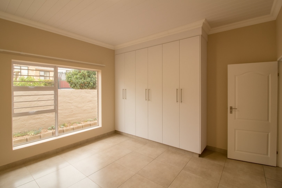 4 Bedroom Property for Sale in Menkenkop Western Cape